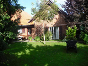 Ferienhaus mit Kamin und idyllischem Garten, Fünfseen